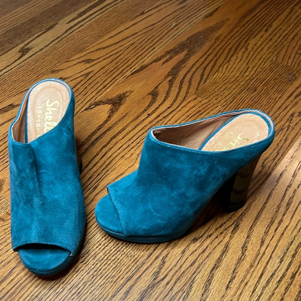 Heels size 6